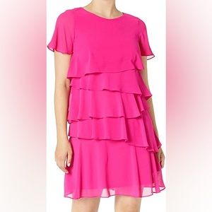 Like New Jessica Howard Fuchsia Tiered Dress